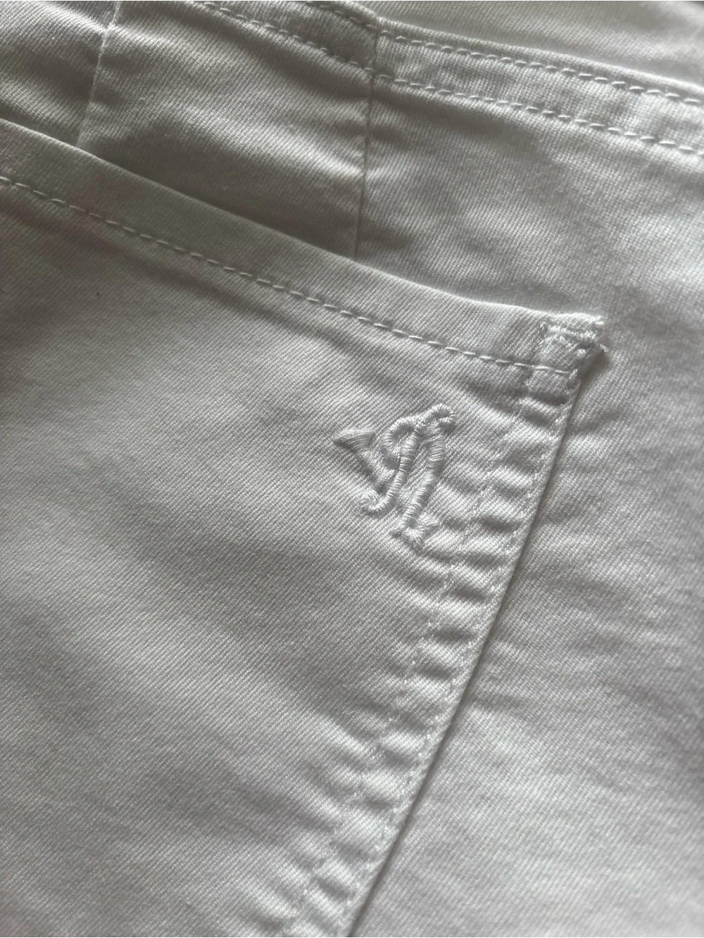 White Elastic Waist Casual Jeans for Women’s